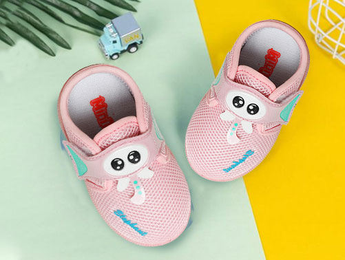 Kids Shoe suppliers in India, Kids shoes in Delhi, Kids Shoes Suppliers in Delhi, Children Sandals Manufacturers in delhi, Children Sandals in Delhi, kids Sandals Manufacturers in india